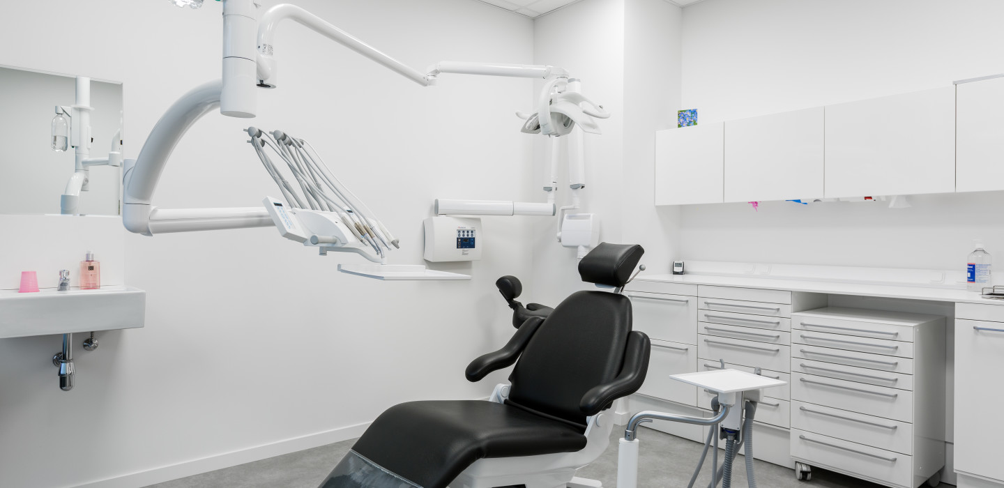 Behandelkamer van Benedenti tandartspraktijk Evident in Kontich